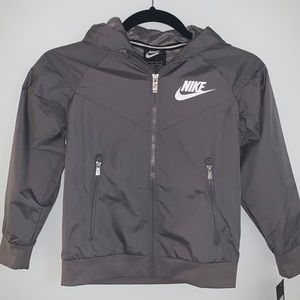 NWT Nike Kids 5/6 Lightweight Zip Up Jacket Gunsmoke